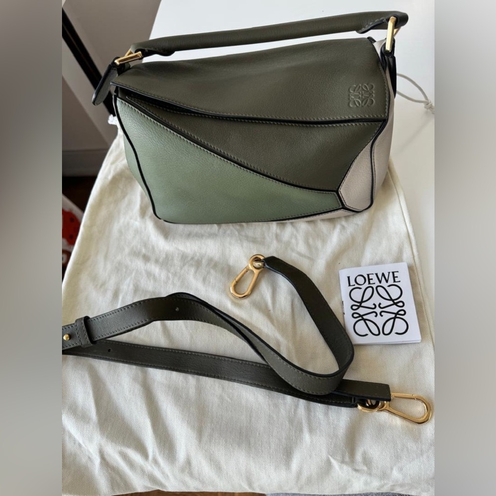Loewe Small Puzzle Classic Bicolour Leather Bag - Picture 13 of 15